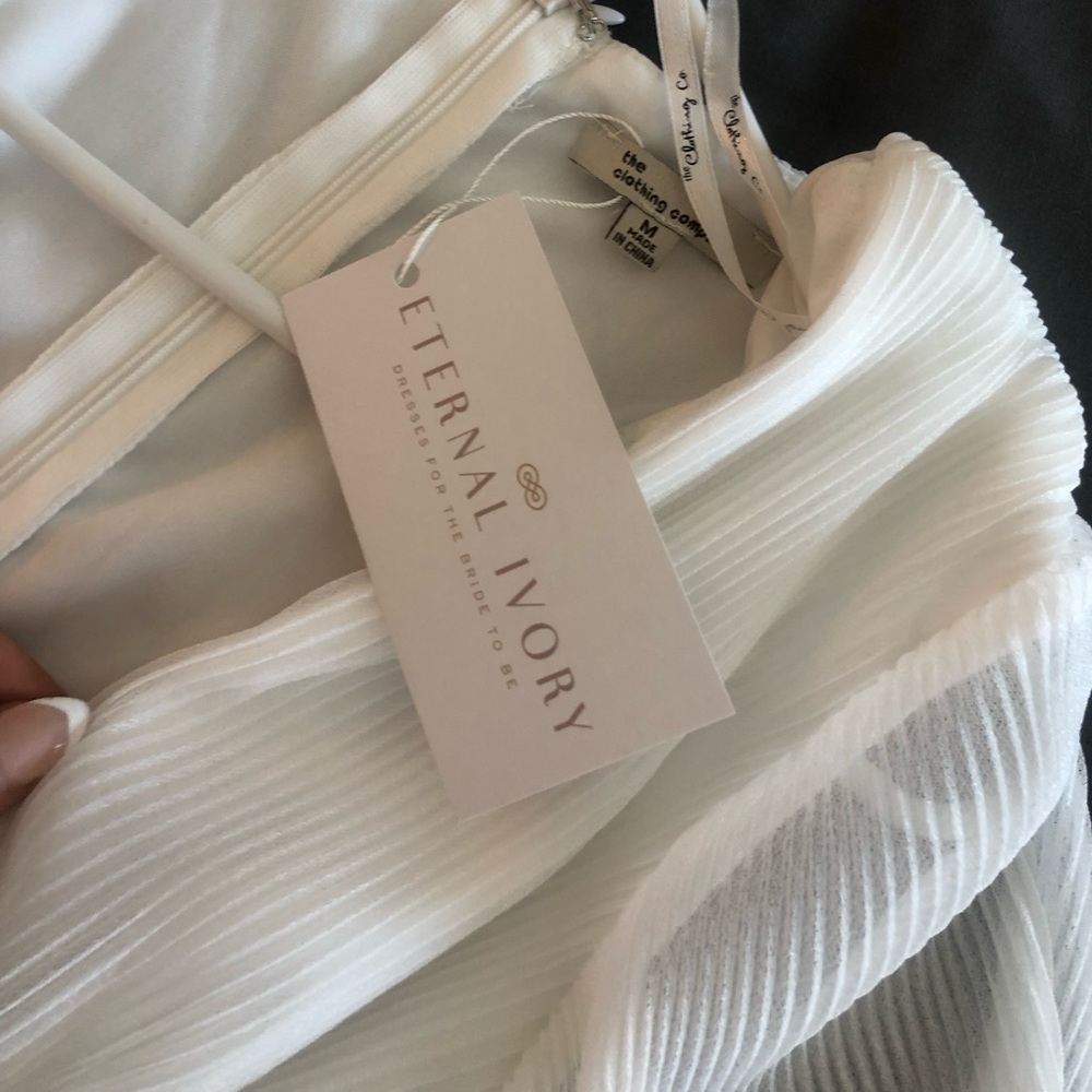 NWT white ruffle dress - Picture 7 of 11